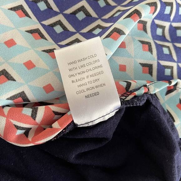 DR2 Womens Small Top Blouse Blue Pink Chevron Print Sleeveless - Picture 5 of 10